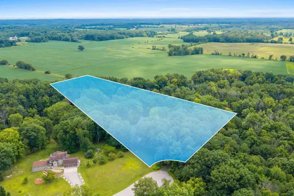 4430 COUNTRY AIRE CT, Hobart, WI 54155
