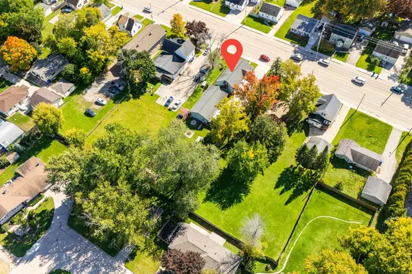 208 E CALUMET ST, Appleton, WI 54915