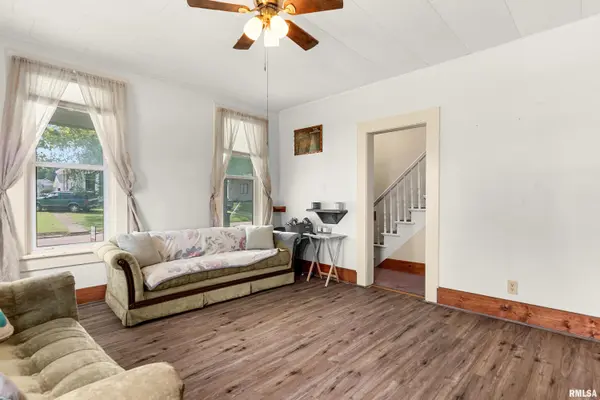 712 S MAIN ST, Abingdon, IL 61410