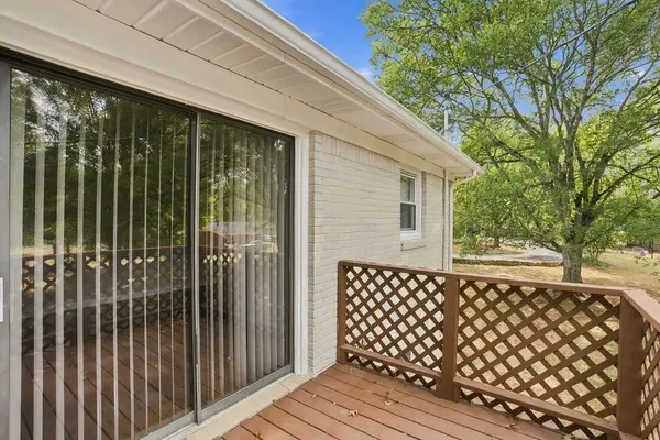 1308 Bagley Dr, Fayetteville, TN 37334