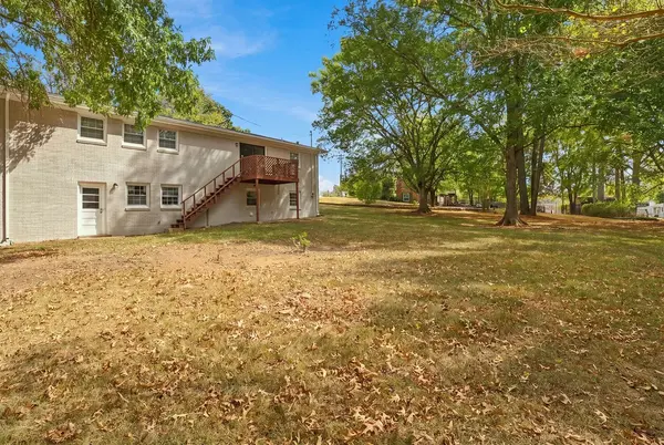 1308 Bagley Dr, Fayetteville, TN 37334