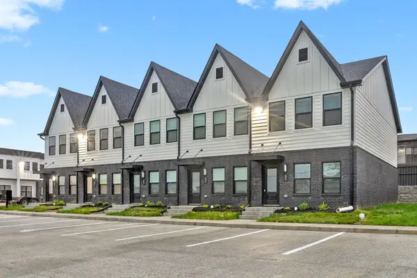 111 Hickory Grove Blvd #A3, Clarksville, TN 37040