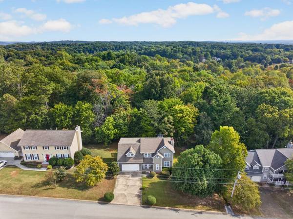 8014 Woodstone Drive, Hixson, TN 37343
