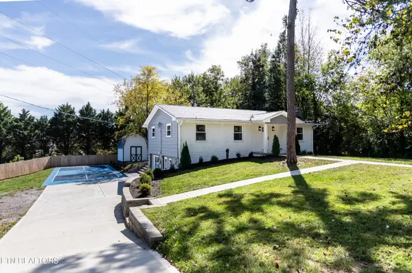 7630 Luscombe Drive, Knoxville, TN 37919