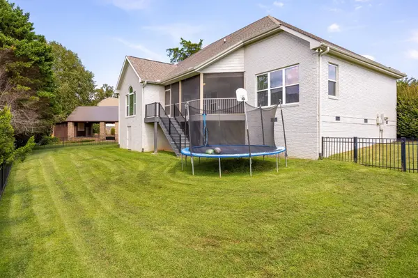 9133 Crystal Brook Drive, Apison, TN 37302