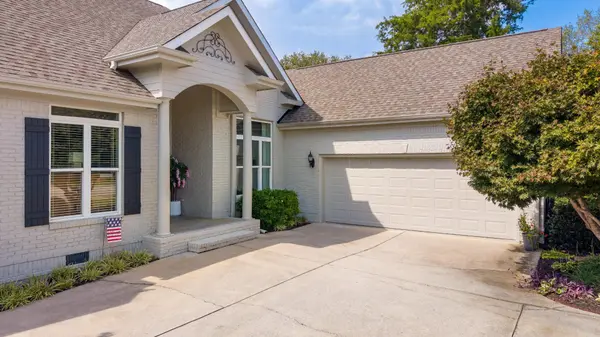 9133 Crystal Brook Drive, Apison, TN 37302