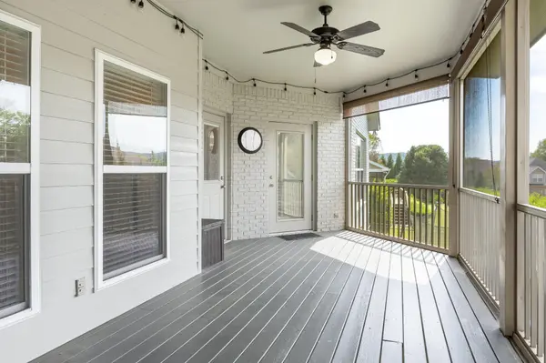 9133 Crystal Brook Drive, Apison, TN 37302