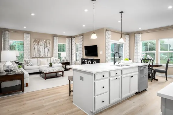 9200 Paddock Park, Coopertown, TN 37146