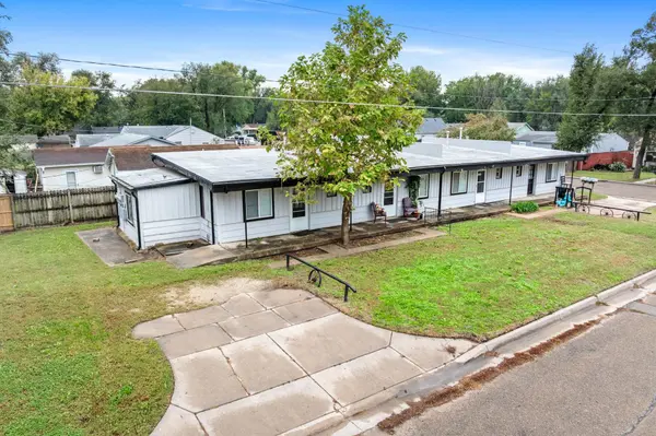 121-127 W 31st St N, Wichita, KS 67204