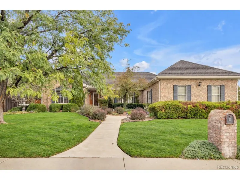 6201 S Potomac, Centennial, CO 80111