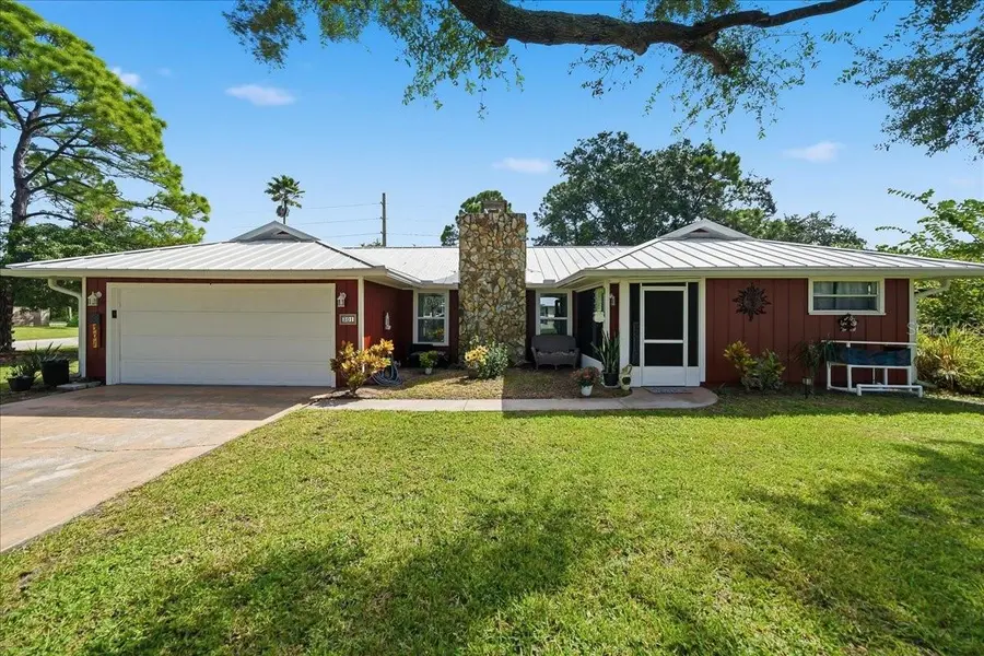 301 COLUMBUS ST, Sebastian, FL 32958