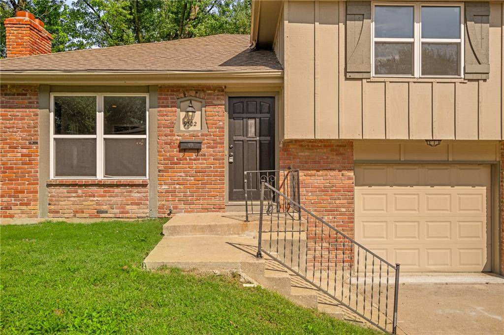9302 W 83rd ST, Overland Park, KS 66204