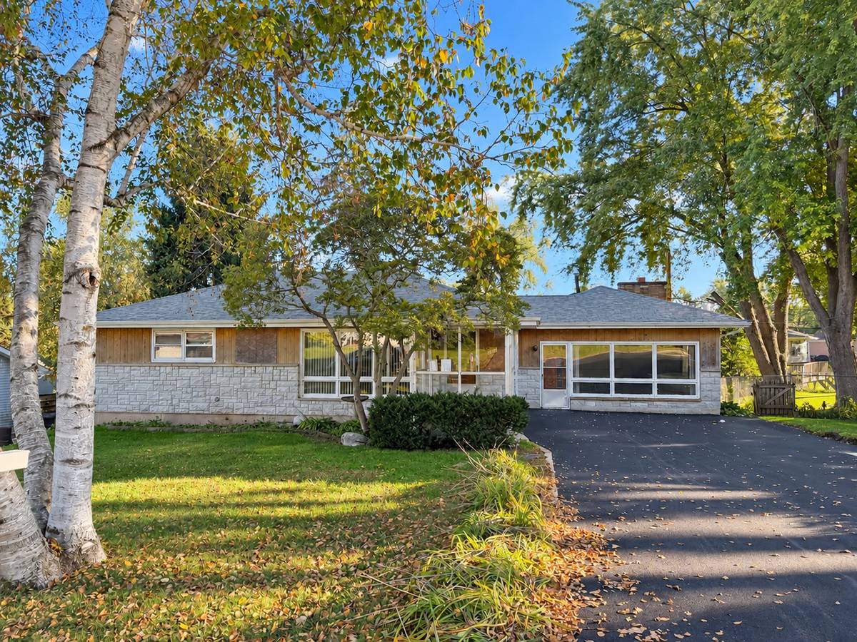 1401 Channel Beach AVE, Johnsburg, IL 60051