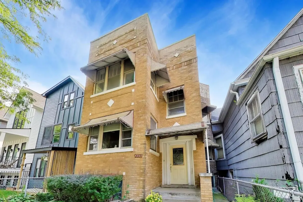 4252 N Whipple ST N #1, Chicago, IL 60618