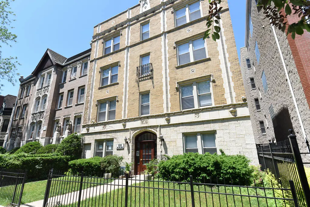 640 W WRIGHTWOOD AVE #211, Chicago, IL 60614
