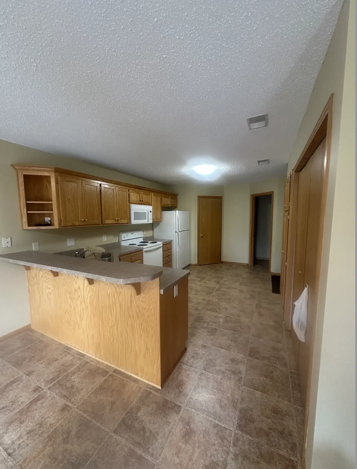 4670 19th ST SW, Forest Lake, MN 55025
