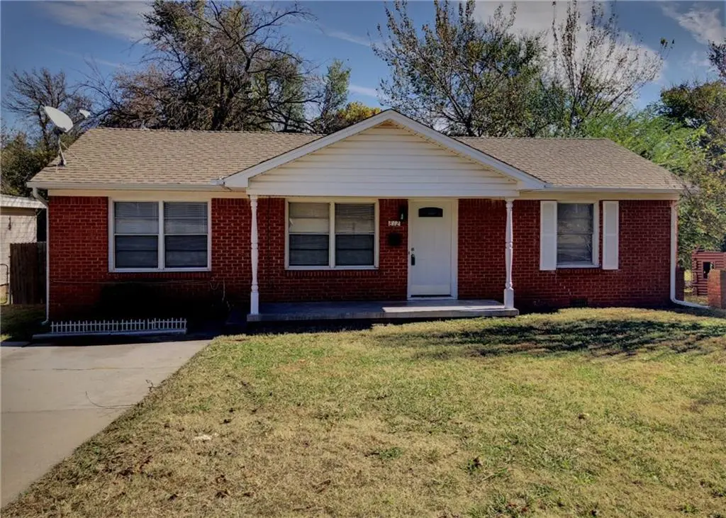 812 N Midwest BLVD, Midwest City, OK 73110