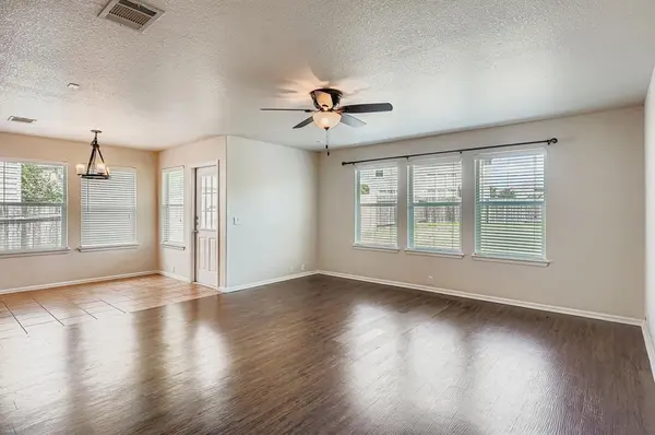 142 Sassafras CV, Kyle, TX 78640