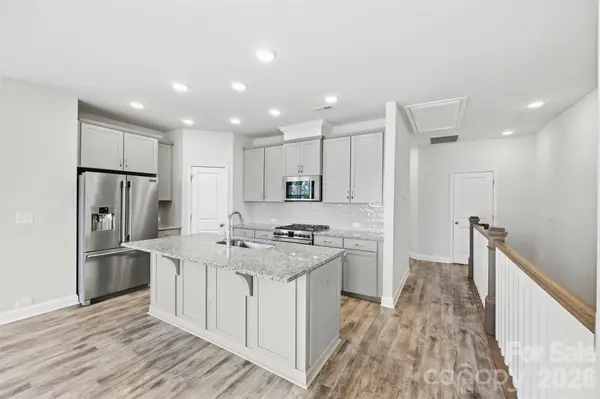 1432 Winding Stream RD, Charlotte, NC 28206