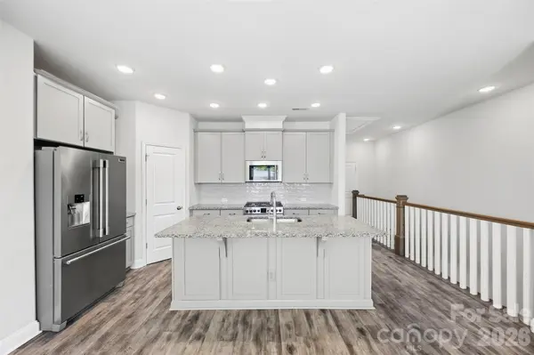 1432 Winding Stream RD, Charlotte, NC 28206