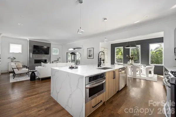 1418 N Caldwell ST, Charlotte, NC 28206