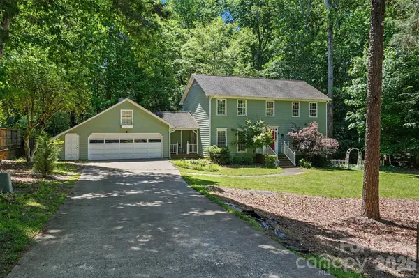 5812 Camelot RD, Charlotte, NC 28270