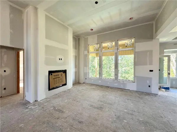 8508 NW 90th TER, Kansas City, MO 64153