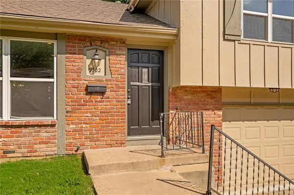 9302 W 83rd ST, Overland Park, KS 66204