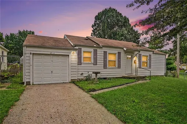 4013 valley WAY, Independence, MO 64052