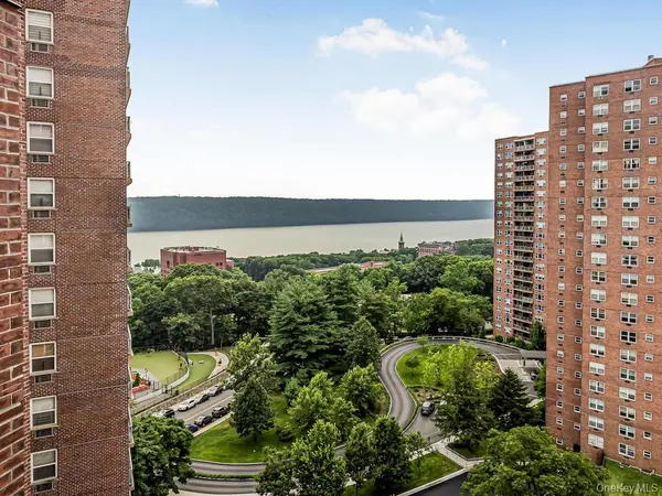5800 Arlington AVE #16A, Bronx, NY 10471