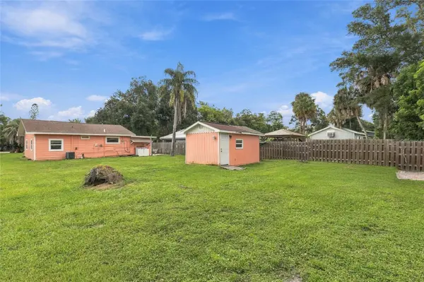 304 MOUNT PLEASANT RD, Nokomis, FL 34275