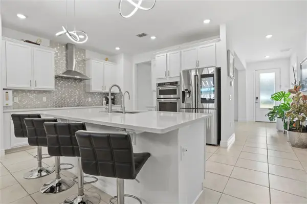 2052 WOOD THRUSH LN, Winter Park, FL 32792