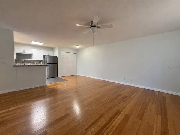 305 LAKEPOINTE DR #101, Altamonte Springs, FL 32701