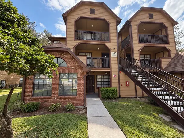 305 LAKEPOINTE DR #101, Altamonte Springs, FL 32701