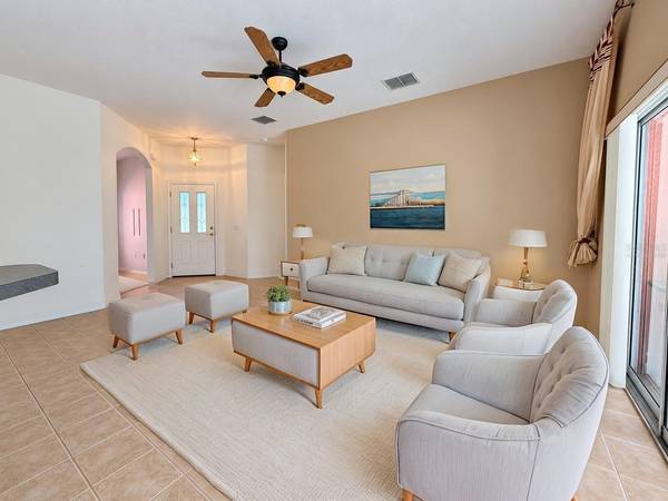 219 KNOLL WOOD DR, Poinciana, FL 34759
