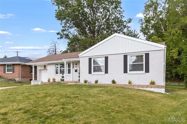 9435 Eastchester DR, St Louis, MO 63136