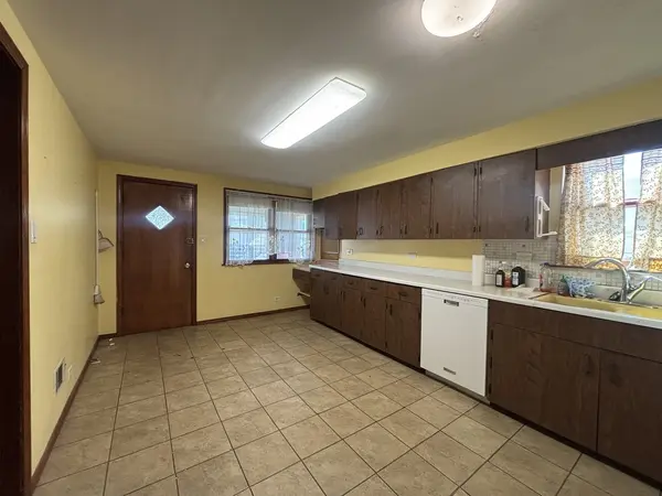 4925 N Odell AVE, Harwood Heights, IL 60706