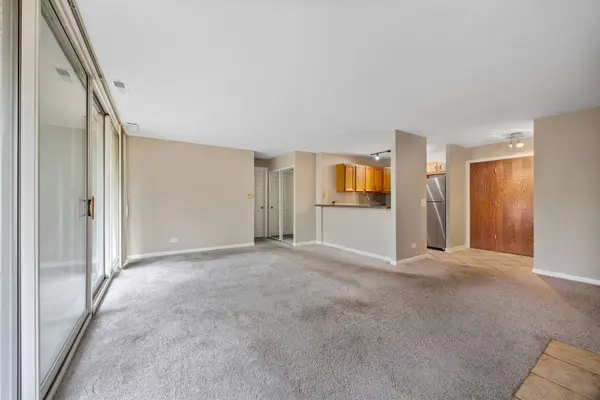 6010 Oakwood DR #2G, Lisle, IL 60532