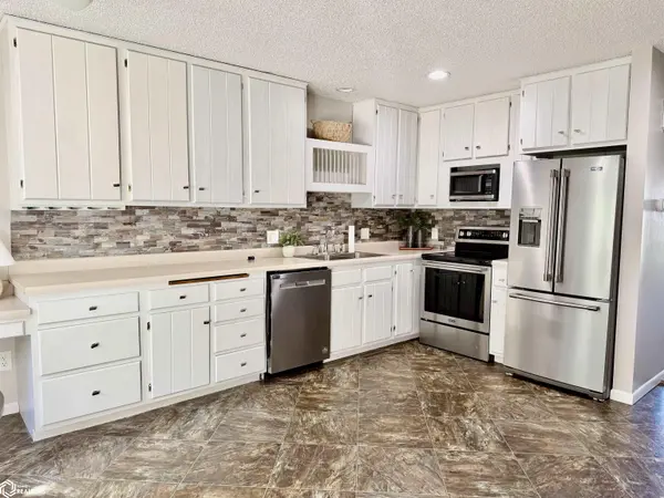 1010 Village Rd #7 #7, Clear Lake, IA 50428
