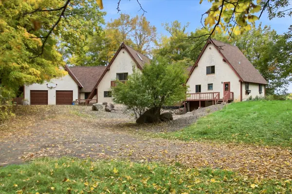 11168 Pokegama Lake RD, Pine City, MN 55063