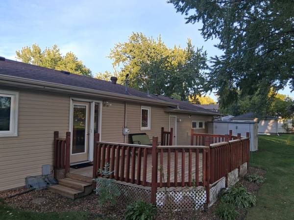 2128 Shale LN, Eagan, MN 55122