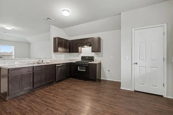 9638 High Noon RD, Yukon, OK 73099
