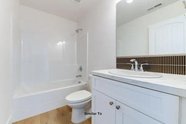 405 Glenwood Ave, Grandview, WA 98930