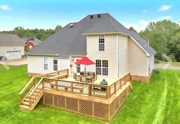 4413 Taylor Hall Ln, Adams, TN 37010