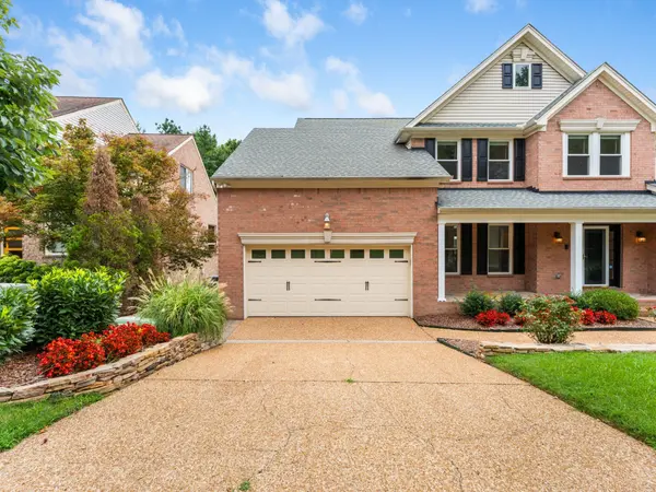 5208 Cochran Dr, Nashville, TN 37220