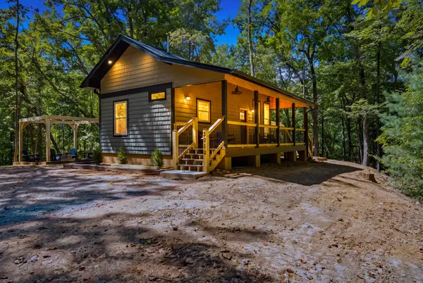 3010 Old Happy Hollow, Sevierville, TN 37876