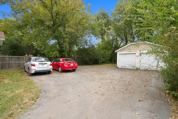 806 W Walnut ST, Springfield, MO 65806