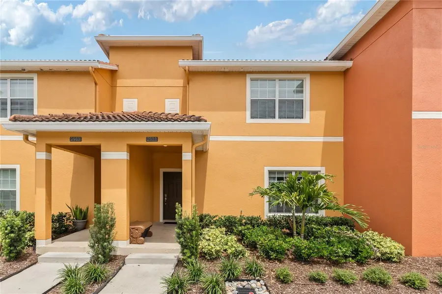 2911 BANANA PALM DR, Kissimmee, FL 34747