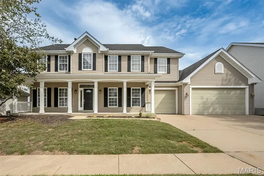 414 Avalon Chase DR, Fenton, MO 63026