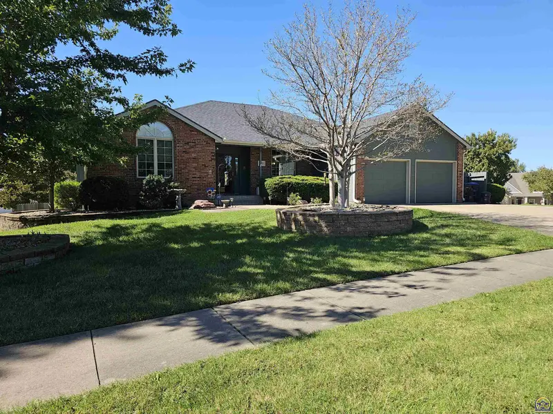 1525 SW Village DR, Topeka, KS 66604